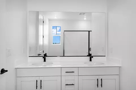 Bath - 4344 Ellington Way, Lathrop, CA 95330 photo 10 of 19
