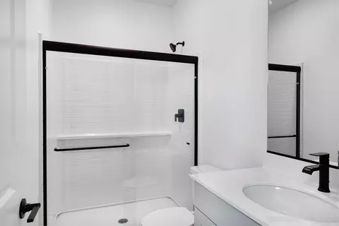 Bath - 4344 Ellington Way, Lathrop, CA 95330 photo 8 of 19