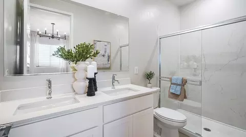 Bath - 14017 E Corte Sincero, Vail, AZ 85641 photo 1 of 1