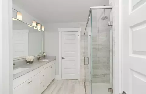 Bath - 107 Midpoint Blvd, Bluffton, SC 29910 photo 1 of 3