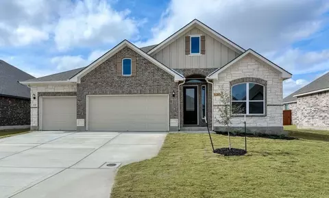 125 Katie Ct, Castroville, TX 78009