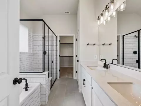 Bath - 2104 Little Snake Way, Georgetown, TX 78633 photo 3 of 6