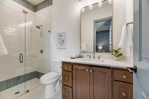 Bath - 880 Hackberry Dr, Prosper, TX 75078 photo 6 of 13