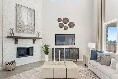 Living - 1706 Baldwin Dr, Cedar Hill, TX 75104 photo 3 of 8
