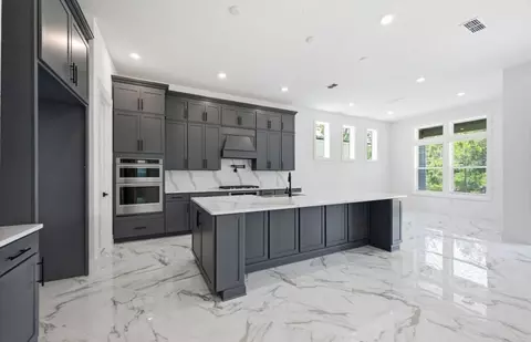 Kitchen - 120 Contrail Ct, Saint Johns, FL 32259 photo 4 of 4