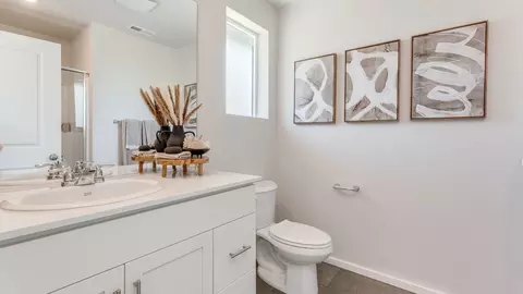 Bath - 3409 SW Thomas Ave, Gresham, OR 97080 photo 3 of 7