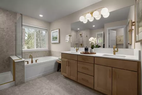 Bath - 2401 128th St SE, Everett, WA 98208 photo 1 of 1