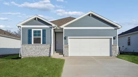 2442 SE Ambrose Dr, West Des Moines, IA 50265
