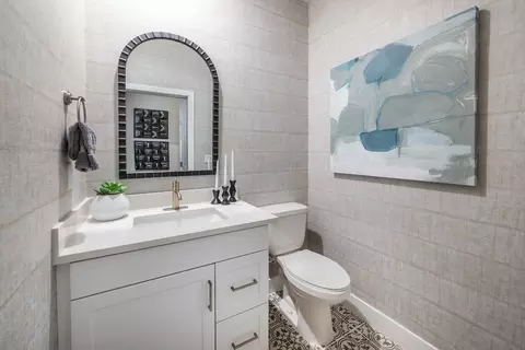 Bath - 1083 E Scenic Dr, Orange, CA 92867 photo 2 of 9