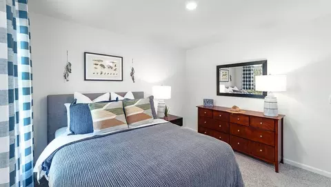 Bedroom - 3827 Maxwell Henry Ln NW, Conover, NC 28613 photo 13 of 15