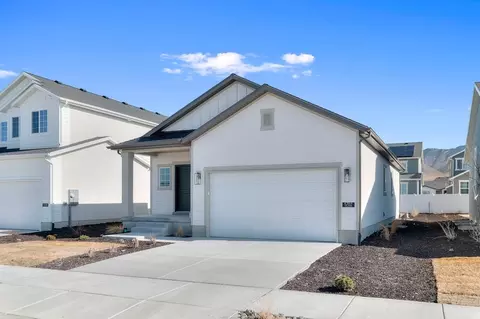 Exterior - 6417 Vernon Dr, Eagle Mountain, UT 84005 photo 2 of 12