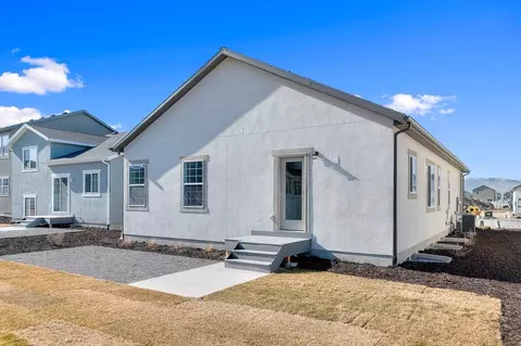 Exterior - 6417 Vernon Dr, Eagle Mountain, UT 84005 photo 6 of 12