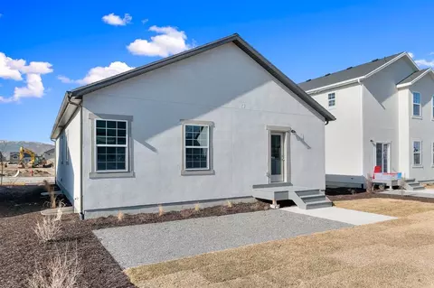 Exterior - 6417 Vernon Dr, Eagle Mountain, UT 84005 photo 5 of 12