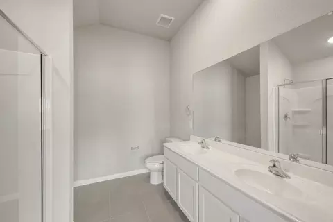 Bath - 13514 Piscina Ave, Von Ormy, TX 78073 photo 1 of 2