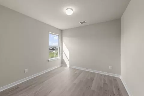 Bedroom - 13514 Piscina Ave, Von Ormy, TX 78073 photo 5 of 11