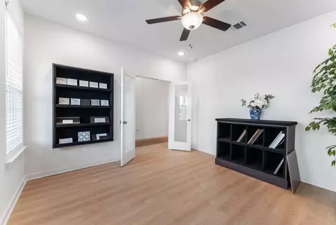 Entry Way - 7813 Redbud Rd, Navasota, TX 77868 photo 2 of 3