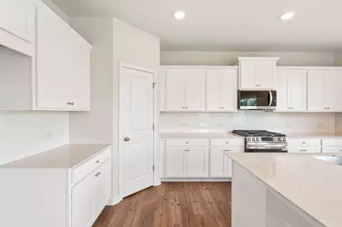 Kitchen - Dabbs Bridge Rd, Dallas, GA 30132 photo 4 of 6
