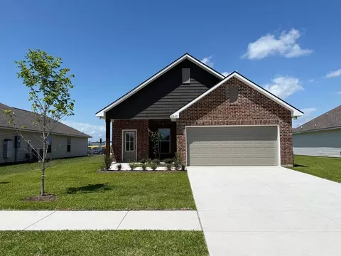 2365 Strickland Ct, Lake Charles, LA 70607