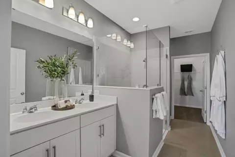 Bath - 182 Brook Forest Dr, Saint Augustine, FL 32092 photo 1 of 3