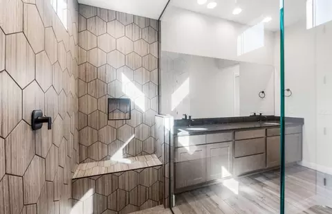 Bath - 16730 W El Cortez Pl, Surprise, AZ 85387 photo 4 of 5