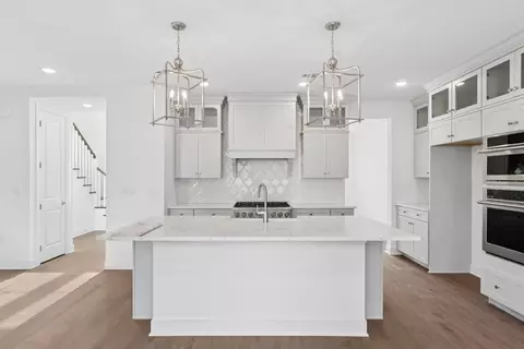 24 Tee Pl, Neptune, NJ 07753