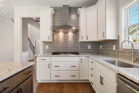 Kitchen - 102 Beaver Creek Way, Lagrange, GA 30241 photo 4 of 4