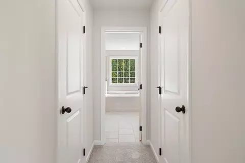 Entry Way - 102 Beaver Creek Way, Lagrange, GA 30241 photo 8 of 9