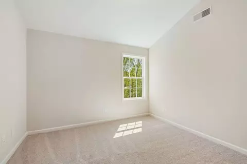 Bedroom - 102 Beaver Creek Way, Lagrange, GA 30241 photo 3 of 7