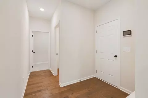 Entry Way - 102 Beaver Creek Way, Lagrange, GA 30241 photo 5 of 9
