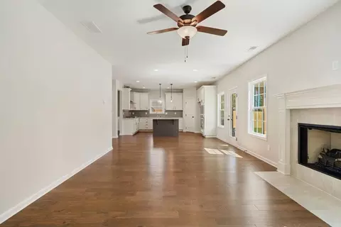 Living - 102 Beaver Creek Way, Lagrange, GA 30241 photo 4 of 5