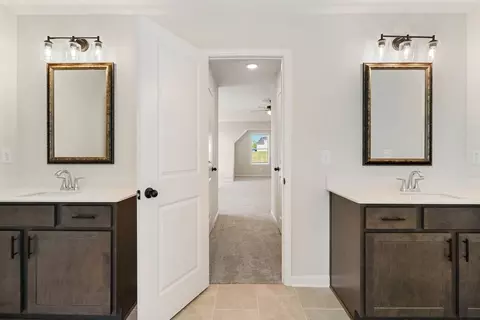 Entry Way - 102 Beaver Creek Way, Lagrange, GA 30241 photo 9 of 9