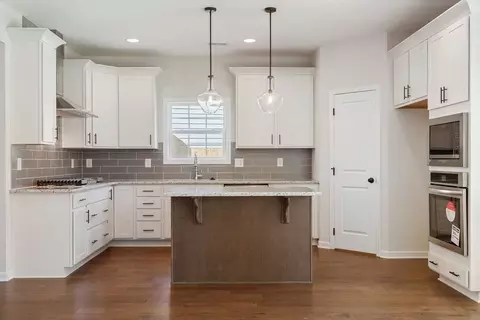 Kitchen - 102 Beaver Creek Way, Lagrange, GA 30241 photo 2 of 4
