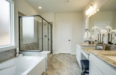 Bath - 16418 Cedarveil Ct, Conroe, TX 77302 photo 1 of 5