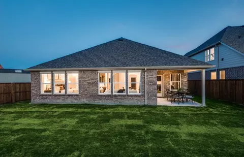 Exterior - 16418 Cedarveil Ct, Conroe, TX 77302 photo 7 of 10