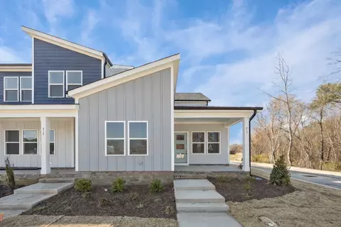 817 Central Park Dr, Raleigh, NC 27604