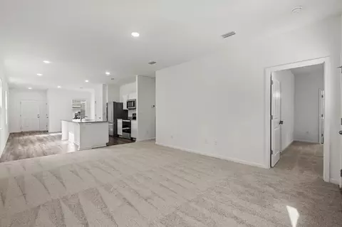 Living - 491 Castillo Dr, Loris, SC 29569 photo 2 of 3