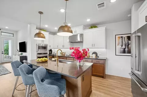 Kitchen - 1520 Casting Rdg, Mesquite, TX 75181 photo 3 of 5