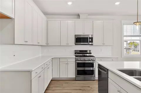 Kitchen - 117 Osprey Lndg, Central, SC 29630 photo 2 of 3
