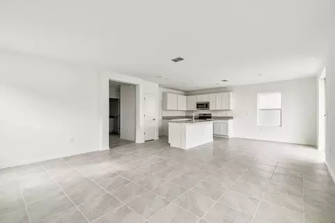 9118 Optimist Way, Palmetto, FL 34221