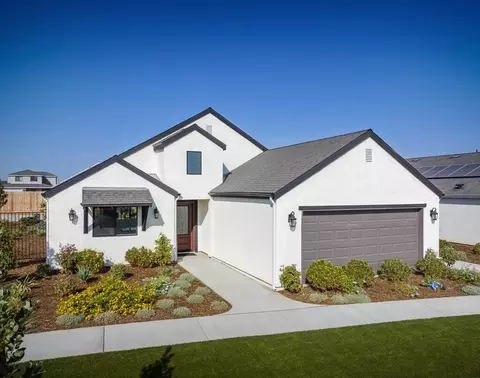 Exterior - 701 S Plum Ct, Dinuba, CA 93618 photo 7 of 11