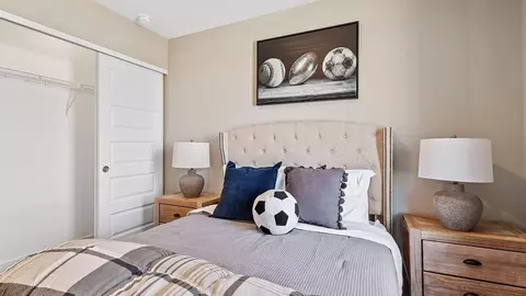 Bedroom - 511 E 120th Pl, Crown Point, IN 46307 photo 2 of 14