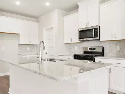 919 Rising Oak Ct, Spartanburg, SC 29301