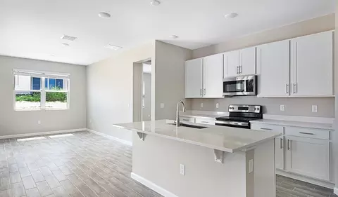 Kitchen - 3637 Sublett Loop, Tavares, FL 32778 photo 4 of 11