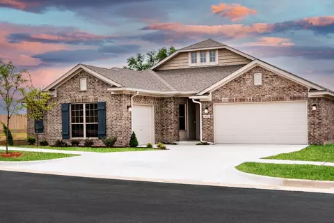 Exterior - 16140 Tall Grass Dr, Moore, OK 73170 photo 7 of 17