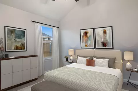 Bedroom - 16140 Tall Grass Dr, Moore, OK 73170 photo 3 of 4