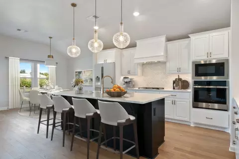 Kitchen - 16140 Tall Grass Dr, Moore, OK 73170 photo 2 of 4