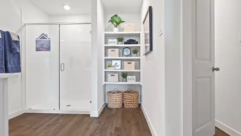 Entry Way - 1004 Switchgrass Ct, Sealy, TX 77474 photo 2 of 4