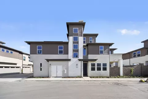 372 Beaker Rd, San Marcos, CA 92078