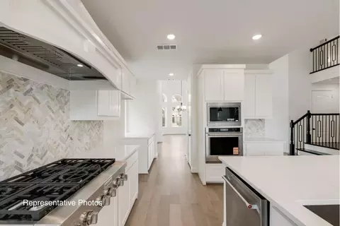 Entry Way - 1906 Skip Ave, Irving, TX 75062 photo 1 of 3