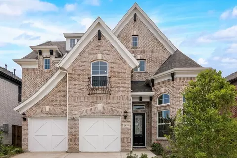 Exterior - 1906 Skip Ave, Irving, TX 75062 photo 2 of 10